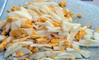 салат с курицей и маринованными грибами рецепт