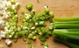 зелёный лук для салата