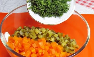 салат овощной с фасолью