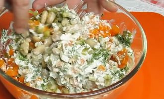 фасоль и солёные огурцы салат