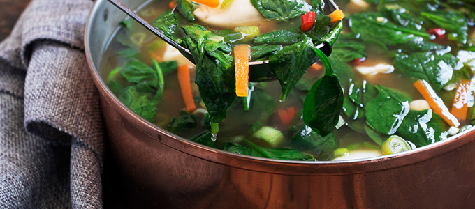 Как сделать крем-суп из шпината: ТОП-4 рецепта