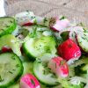 весенний салат с сельдереем и редисом