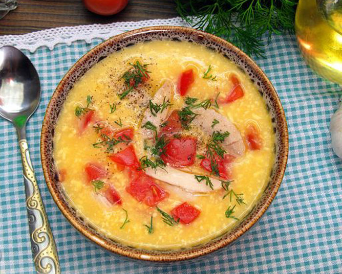 сырный суп с чесноком и томатами